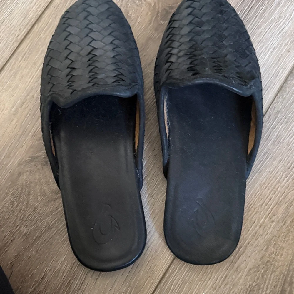 OluKai Black Woven Slip-On Loafers - Picture 4 of 4